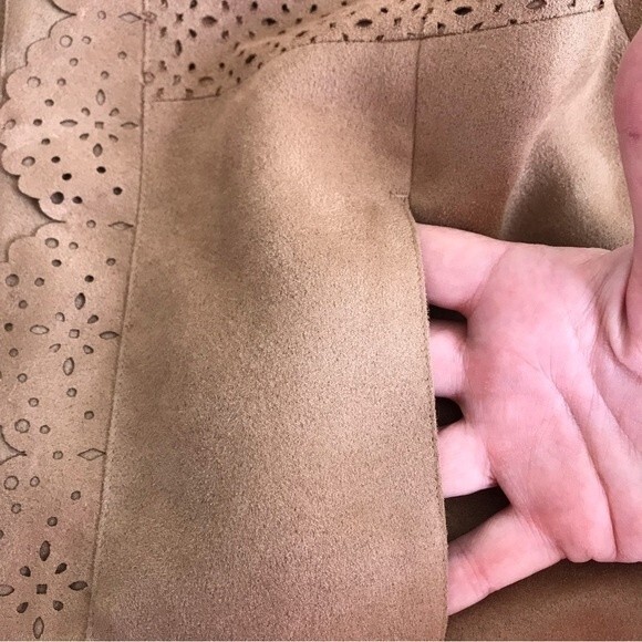 Chicos Faux Suede Perforated Laser Cut Zip Front Long Sleeve Camel Tan Jacket S - Picture 9 of 16